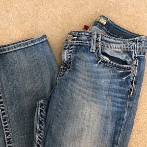 BKE jeans size 30 / 31 1/2. Excellent condition.